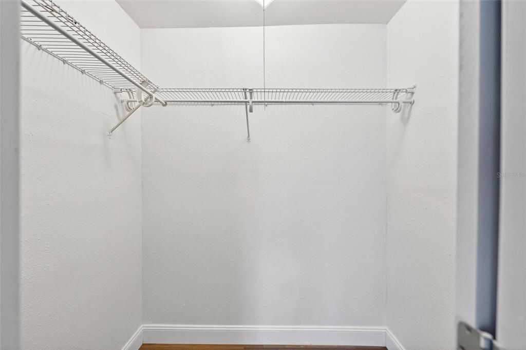 For Sale: $157,000 (2 beds, 1 baths, 1208 Square Feet)