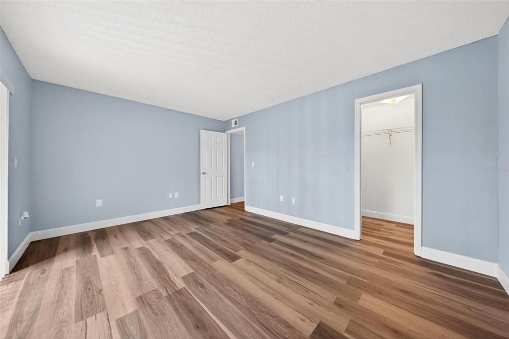 For Sale: $157,000 (2 beds, 1 baths, 1208 Square Feet)