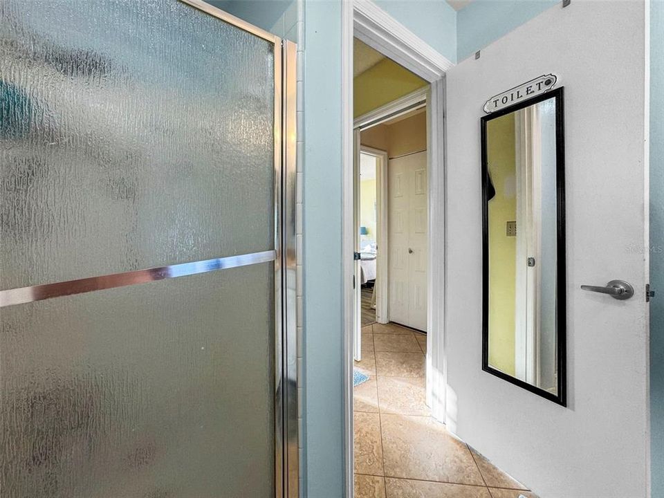 待售: $99,999 (2 贝兹, 2 浴室, 984 平方英尺)