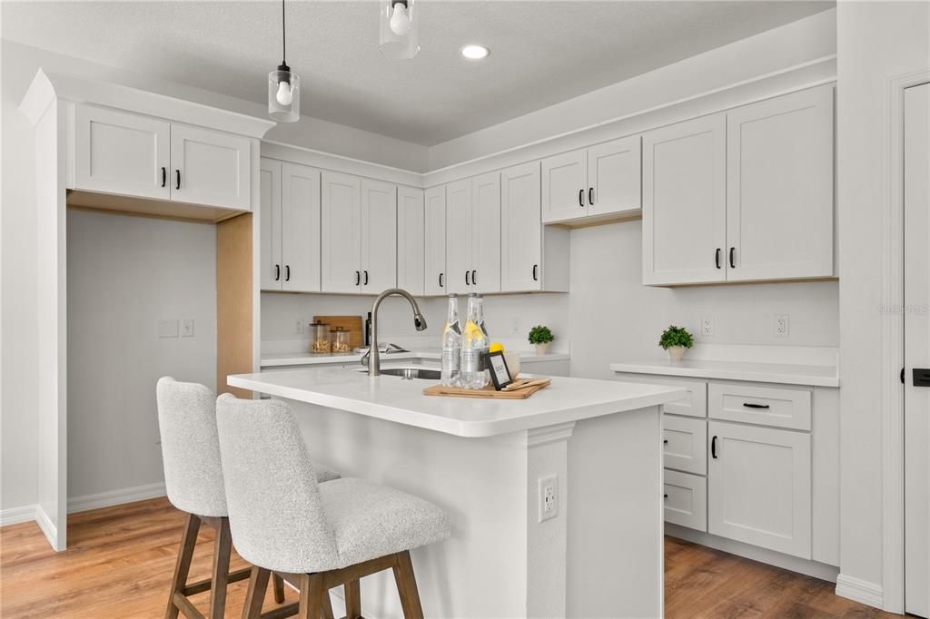 Active With Contract: $485,000 (3 beds, 2 baths, 1475 Square Feet)