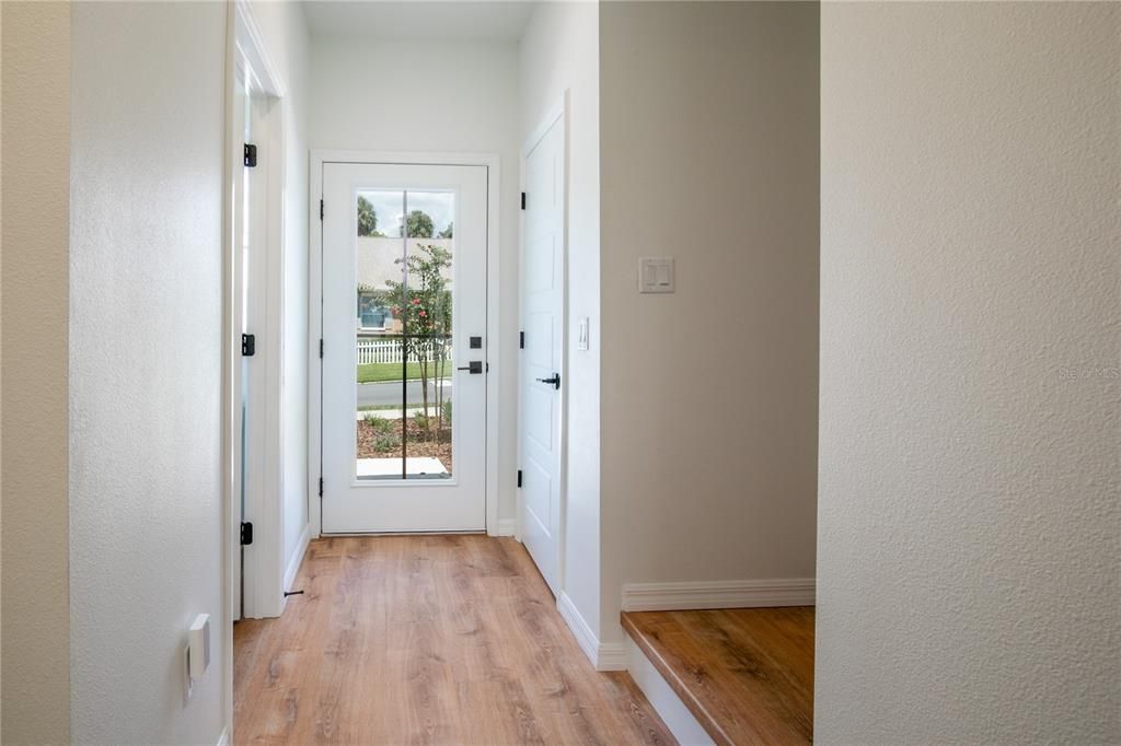 Active With Contract: $485,000 (3 beds, 2 baths, 1475 Square Feet)