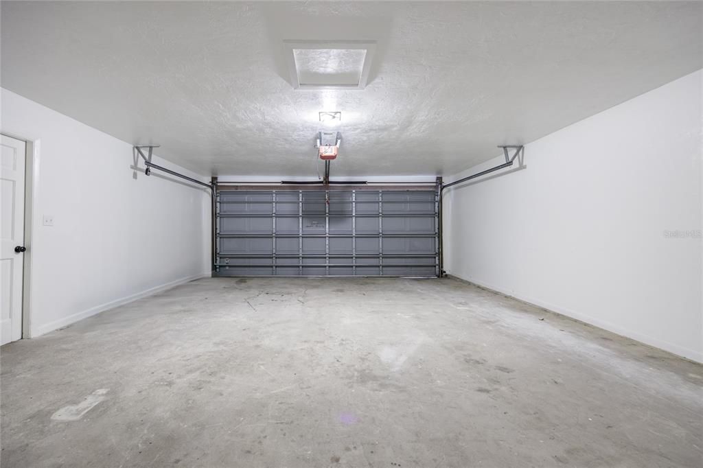 合同活跃: $314,000 (3 贝兹, 2 浴室, 1475 平方英尺)