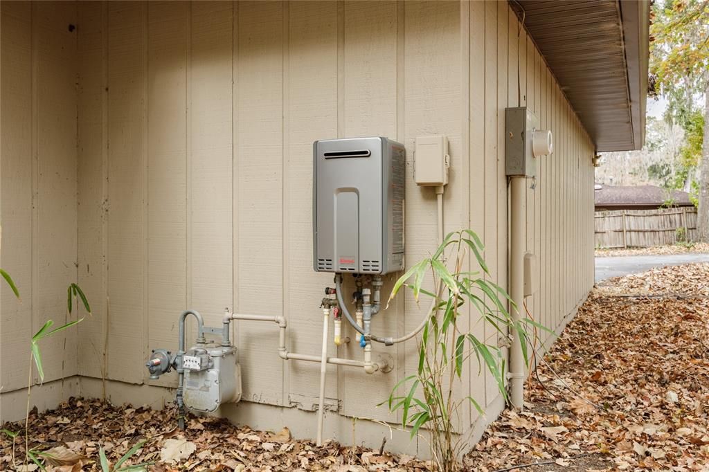 合同活跃: $314,000 (3 贝兹, 2 浴室, 1475 平方英尺)