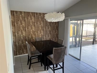 For Rent: $1,900 (2 beds, 2 baths, 1330 Square Feet)