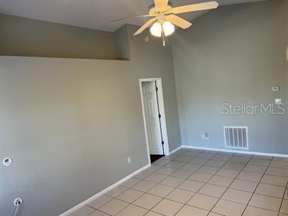 For Rent: $1,900 (2 beds, 2 baths, 1330 Square Feet)