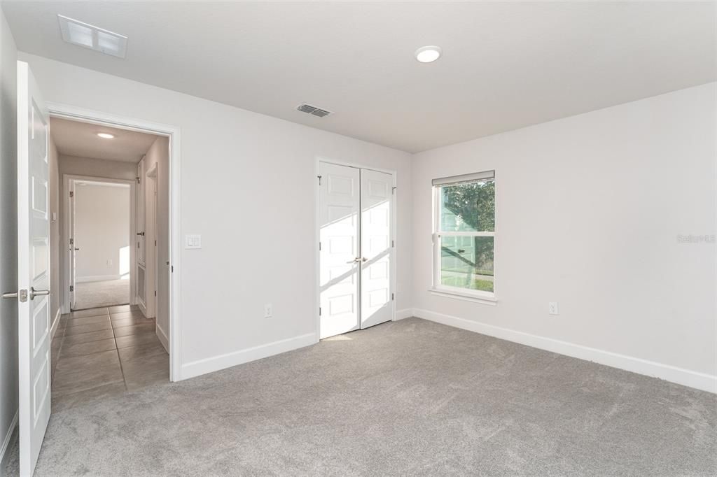 En Venta: $310,000 (3 camas, 2 baños, 1955 Pies cuadrados)