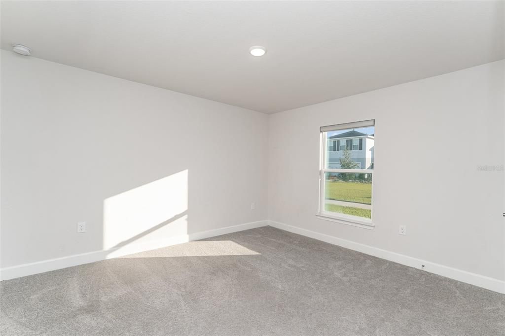 En Venta: $310,000 (3 camas, 2 baños, 1955 Pies cuadrados)