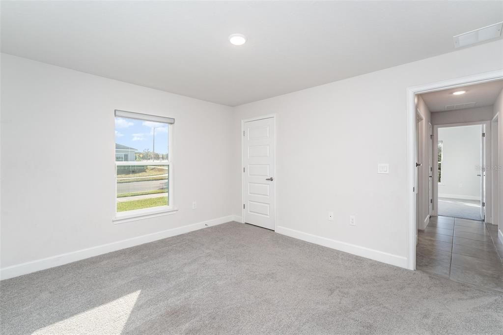 En Venta: $310,000 (3 camas, 2 baños, 1955 Pies cuadrados)