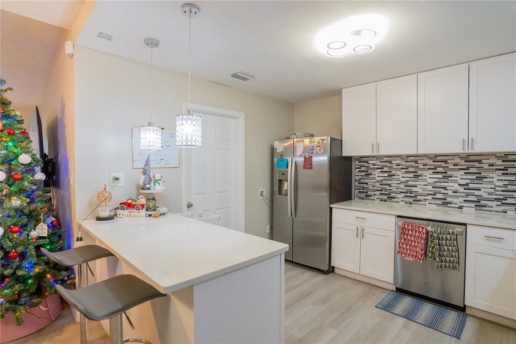 En Venta: $369,900 (3 camas, 2 baños, 1030 Pies cuadrados)