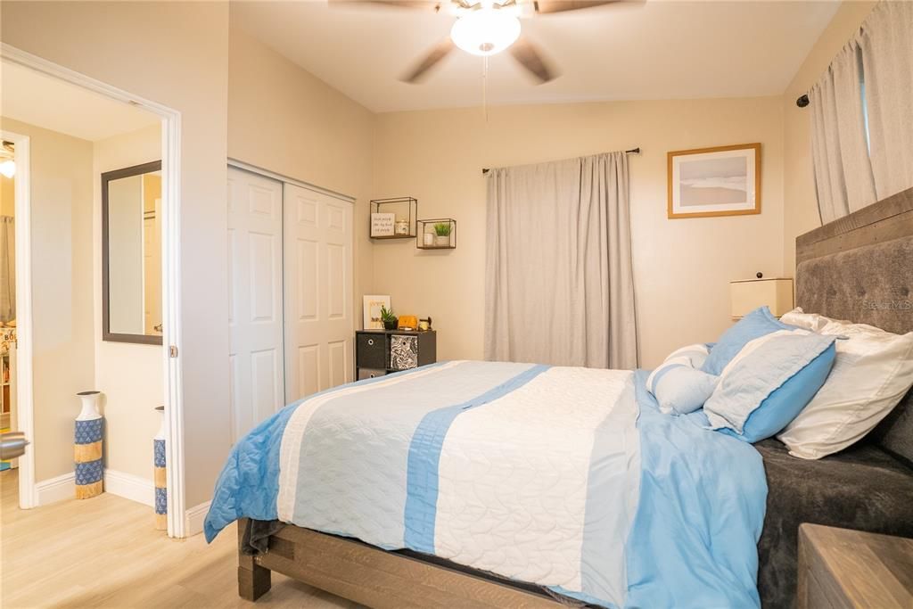 En Venta: $369,900 (3 camas, 2 baños, 1030 Pies cuadrados)