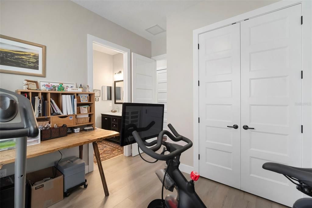 На продажу: $1,500,000 (5 спален, 3 ванн, 3318 Квадратных фут)