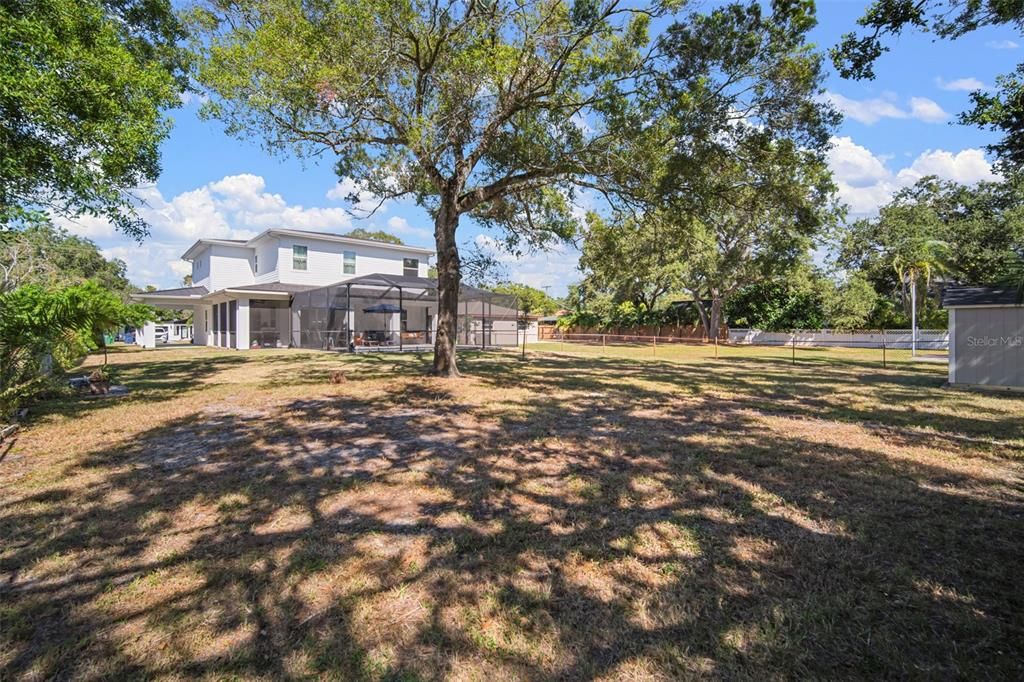 На продажу: $1,500,000 (5 спален, 3 ванн, 3318 Квадратных фут)