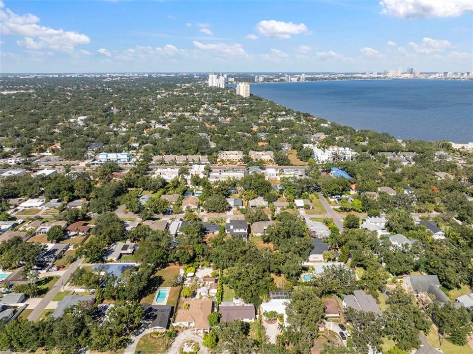 На продажу: $1,500,000 (5 спален, 3 ванн, 3318 Квадратных фут)