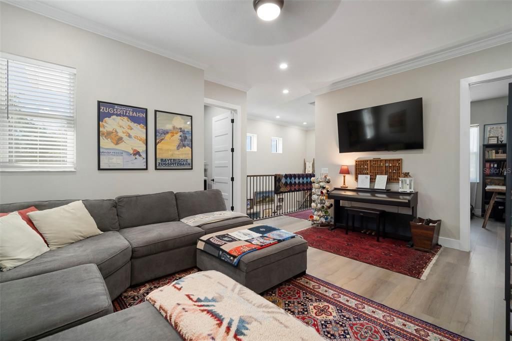 На продажу: $1,500,000 (5 спален, 3 ванн, 3318 Квадратных фут)