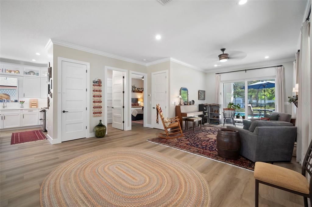 На продажу: $1,500,000 (5 спален, 3 ванн, 3318 Квадратных фут)