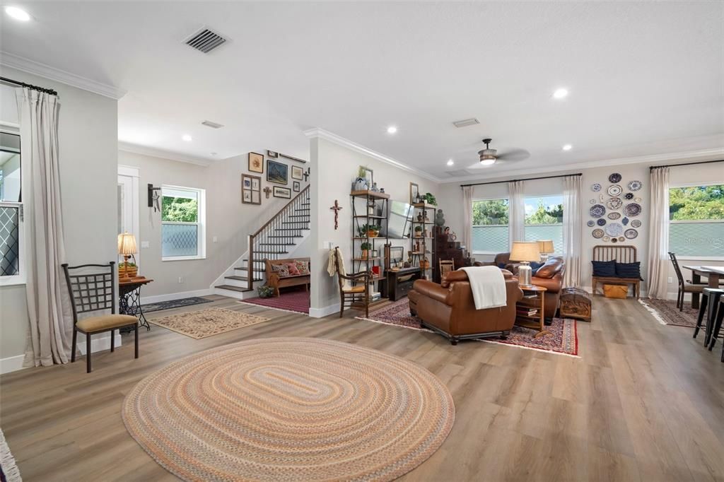 На продажу: $1,500,000 (5 спален, 3 ванн, 3318 Квадратных фут)