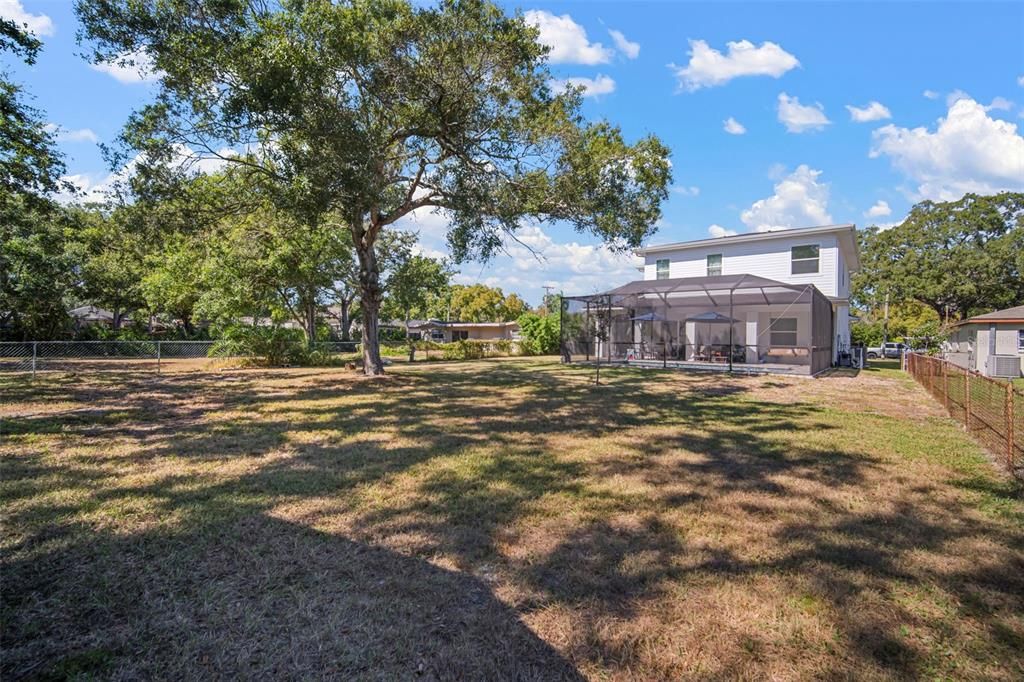 На продажу: $1,500,000 (5 спален, 3 ванн, 3318 Квадратных фут)