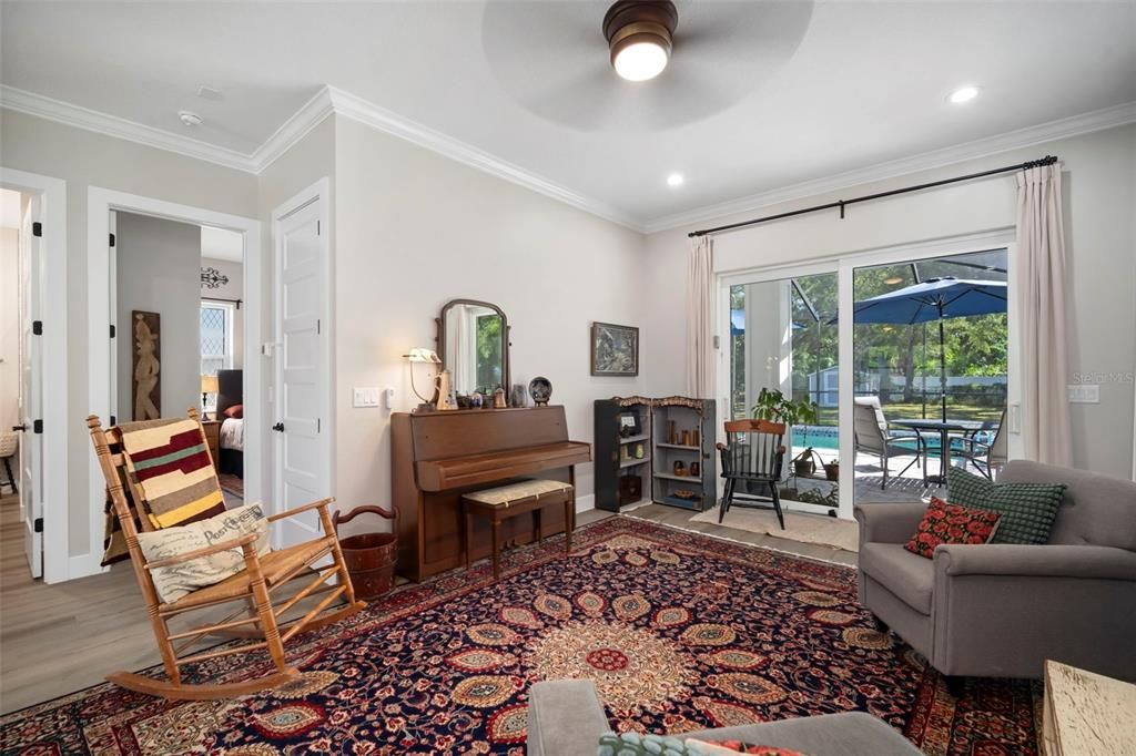 На продажу: $1,500,000 (5 спален, 3 ванн, 3318 Квадратных фут)