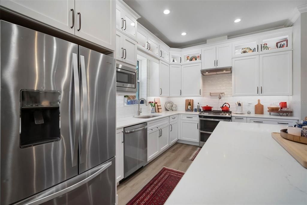 На продажу: $1,500,000 (5 спален, 3 ванн, 3318 Квадратных фут)