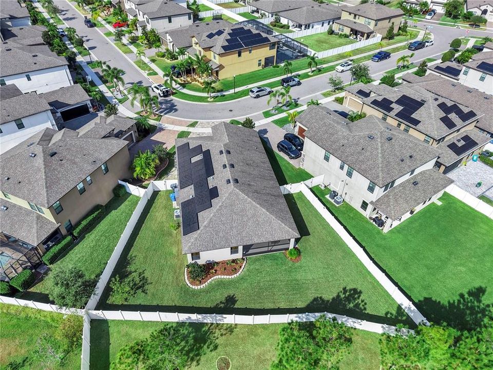 Active With Contract: $439,000 (4 beds, 2 baths, 2100 Square Feet)