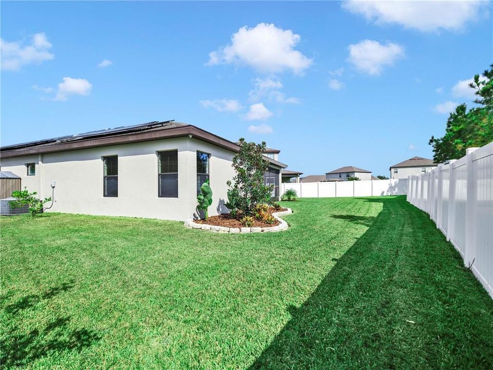 Active With Contract: $439,000 (4 beds, 2 baths, 2100 Square Feet)