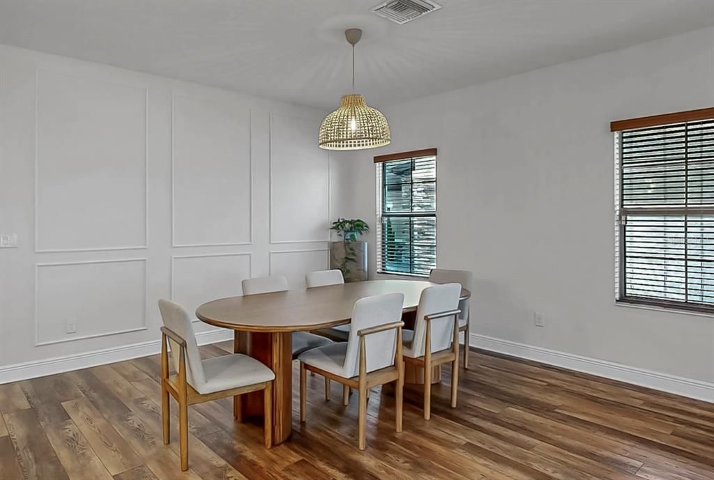 Active With Contract: $439,000 (4 beds, 2 baths, 2100 Square Feet)