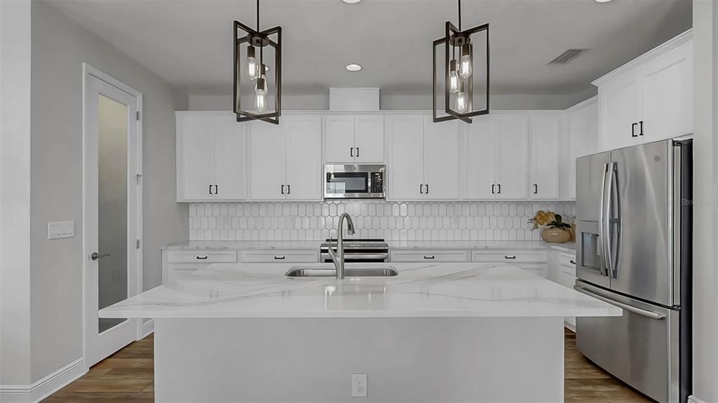 Active With Contract: $439,000 (4 beds, 2 baths, 2100 Square Feet)