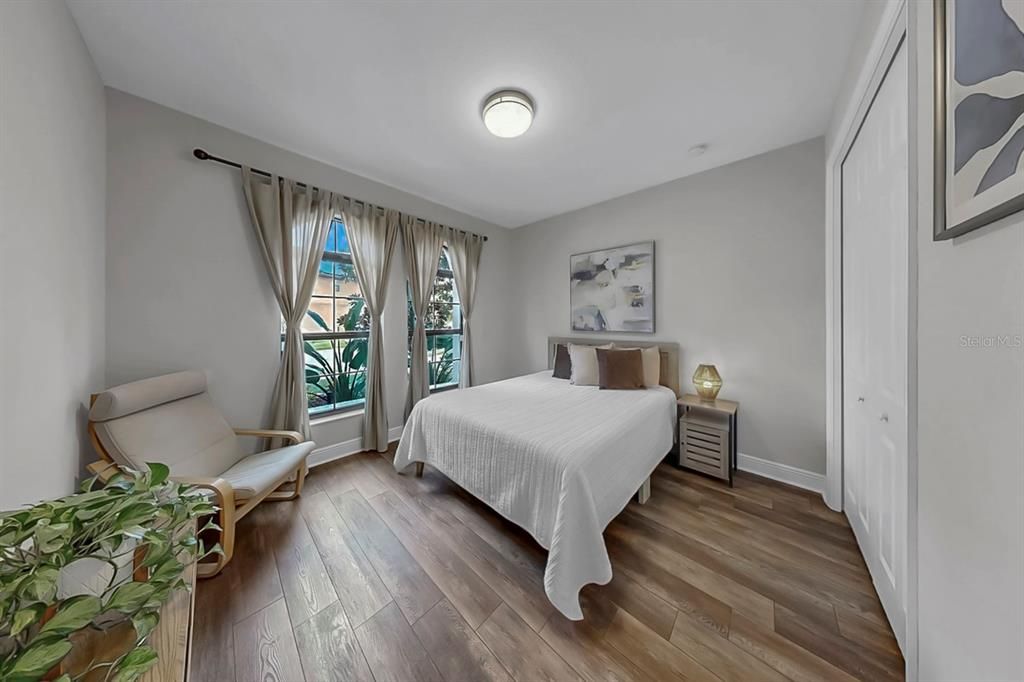 Active With Contract: $439,000 (4 beds, 2 baths, 2100 Square Feet)