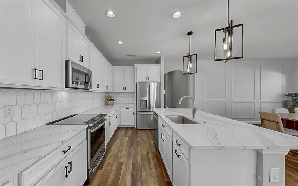 Active With Contract: $439,000 (4 beds, 2 baths, 2100 Square Feet)