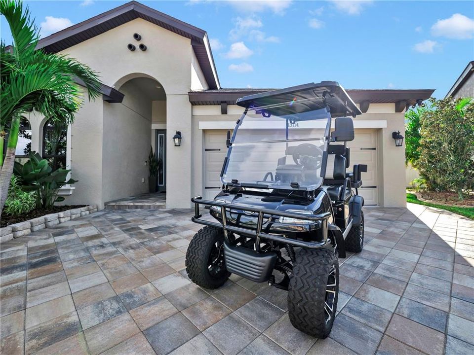 Active With Contract: $439,000 (4 beds, 2 baths, 2100 Square Feet)