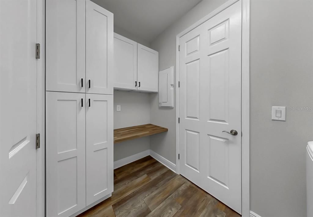 Active With Contract: $439,000 (4 beds, 2 baths, 2100 Square Feet)