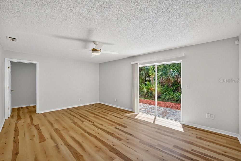 В аренду: $2,325 (3 спален, 2 ванн, 1608 Квадратных фут)