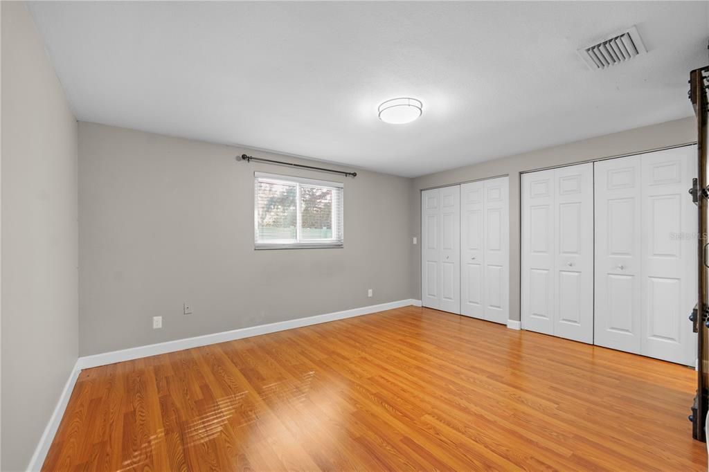 For Sale: $465,000 (4 beds, 2 baths, 1944 Square Feet)