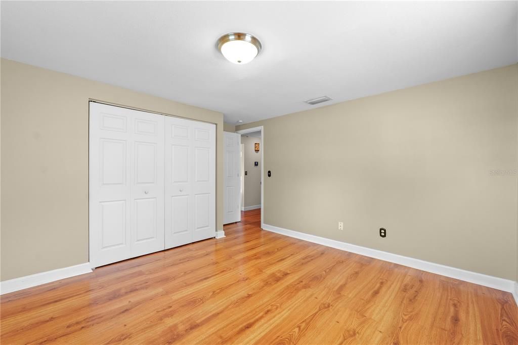 For Sale: $465,000 (4 beds, 2 baths, 1944 Square Feet)