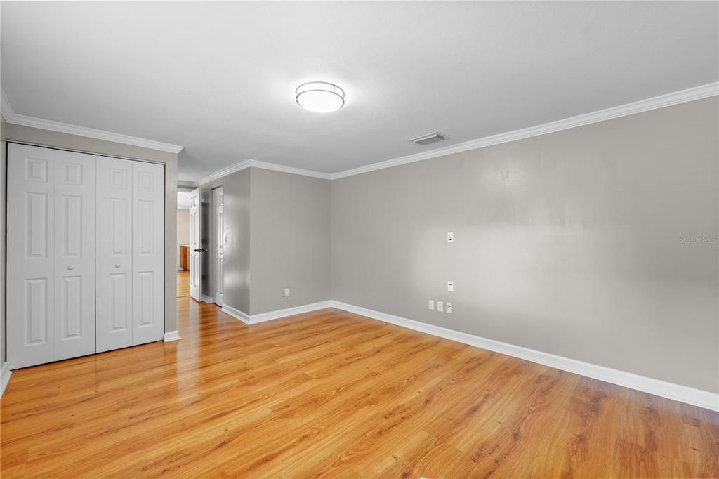 For Sale: $465,000 (4 beds, 2 baths, 1944 Square Feet)