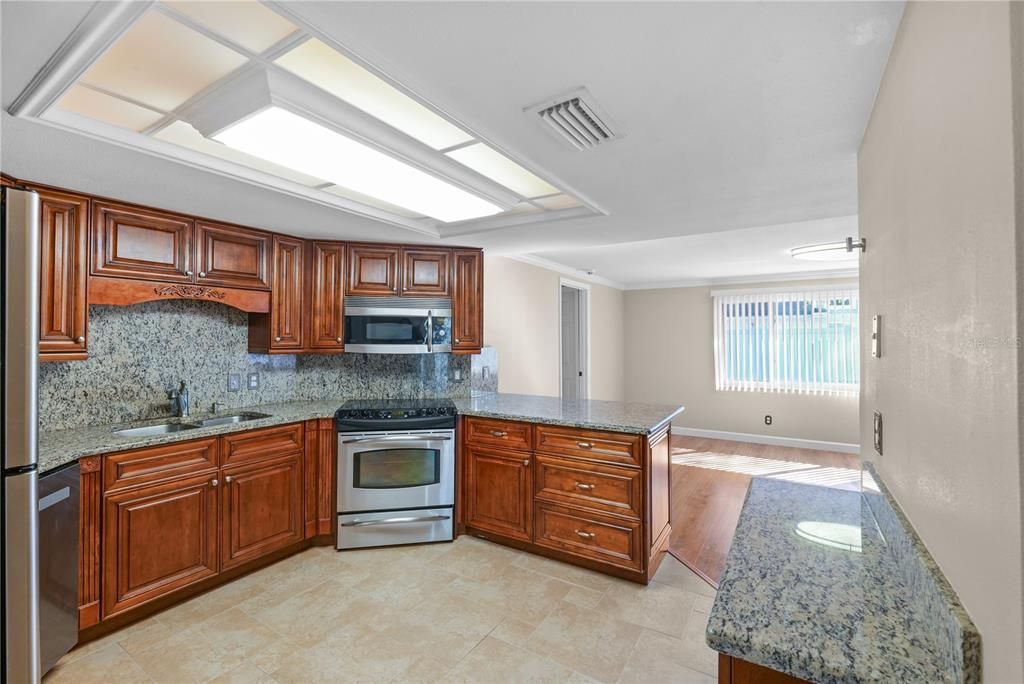 For Sale: $465,000 (4 beds, 2 baths, 1944 Square Feet)