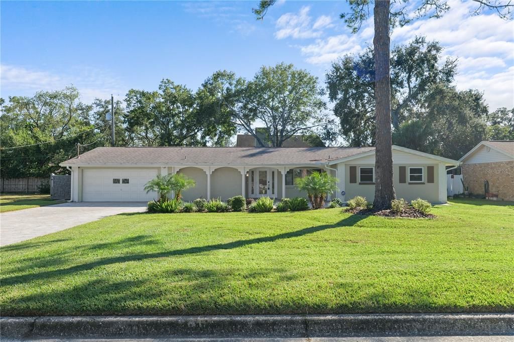 For Sale: $465,000 (4 beds, 2 baths, 1944 Square Feet)