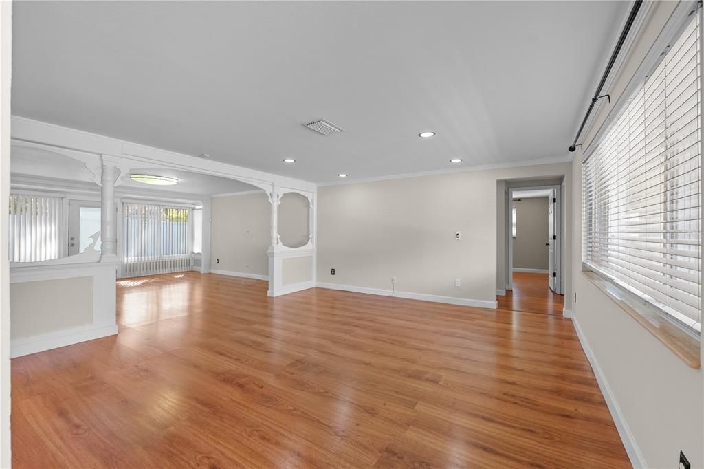 For Sale: $465,000 (4 beds, 2 baths, 1944 Square Feet)