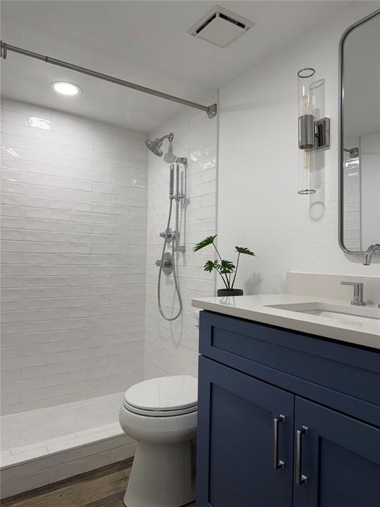 На продажу: $549,000 (2 спален, 2 ванн, 1165 Квадратных фут)