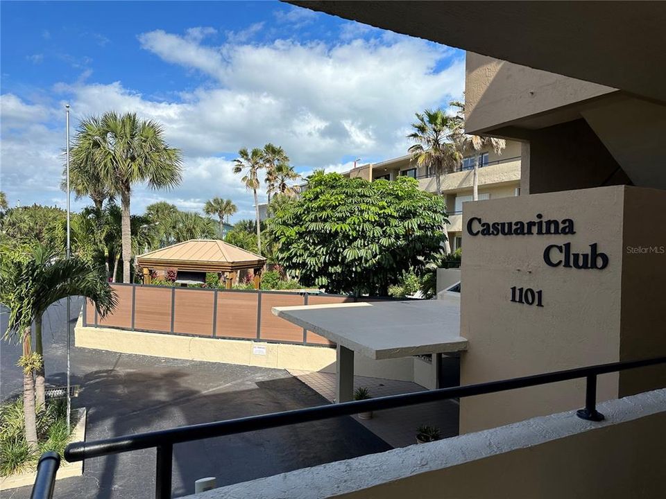 На продажу: $549,000 (2 спален, 2 ванн, 1165 Квадратных фут)