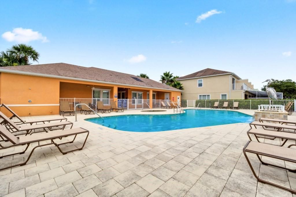 For Sale: $339,000 (3 beds, 3 baths, 1512 Square Feet)