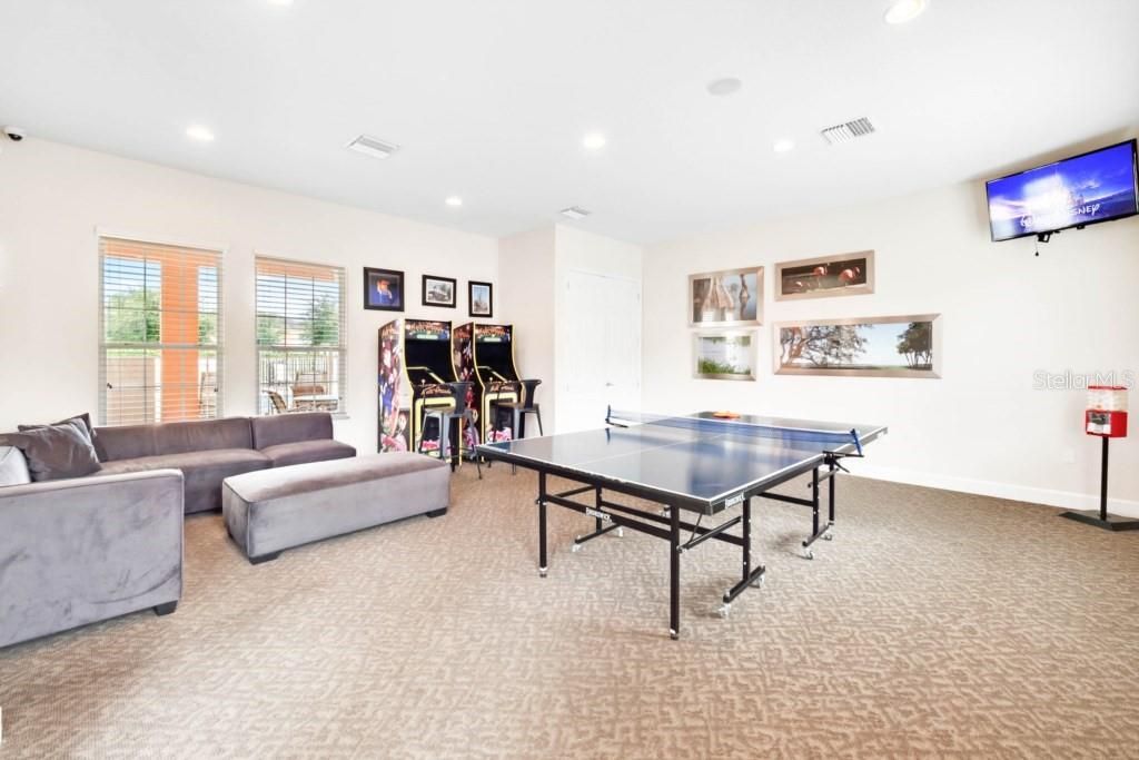 For Sale: $339,000 (3 beds, 3 baths, 1512 Square Feet)