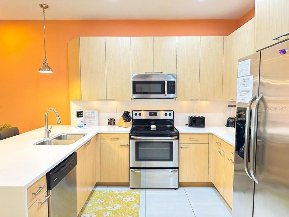 For Sale: $339,000 (3 beds, 3 baths, 1512 Square Feet)