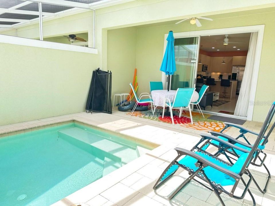 For Sale: $339,000 (3 beds, 3 baths, 1512 Square Feet)