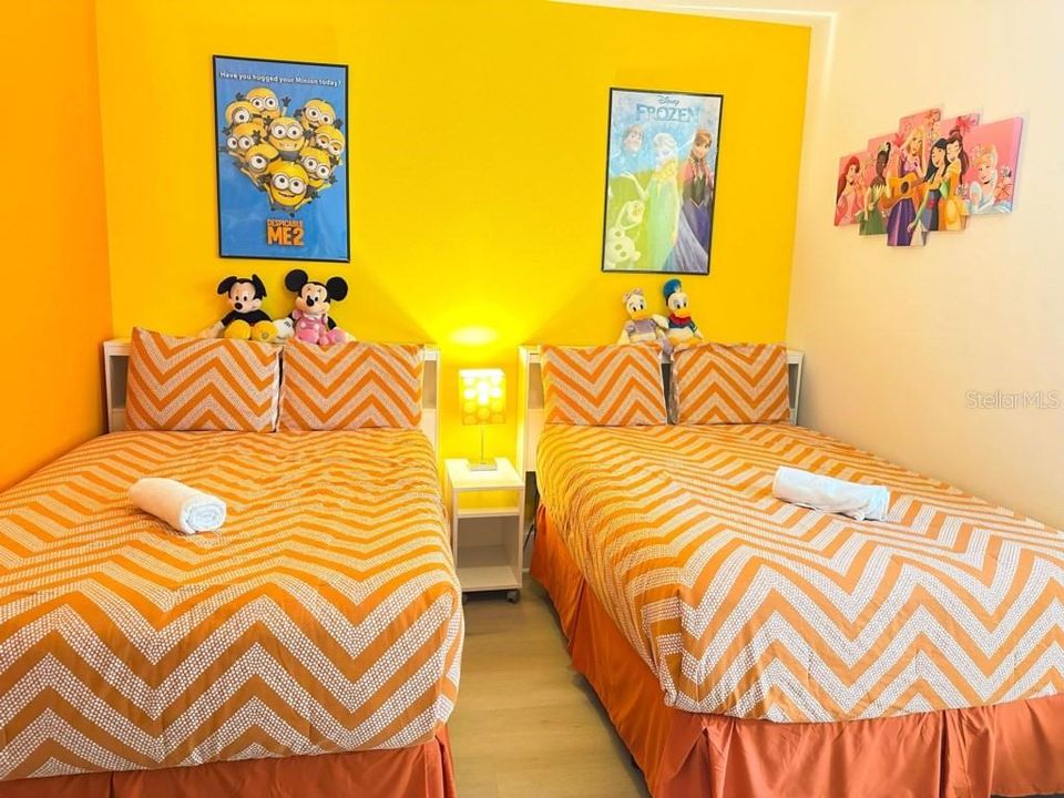 For Sale: $339,000 (3 beds, 3 baths, 1512 Square Feet)