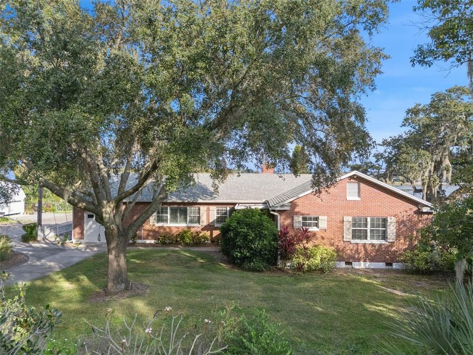 合同活跃: $475,000 (3 贝兹, 2 浴室, 2250 平方英尺)