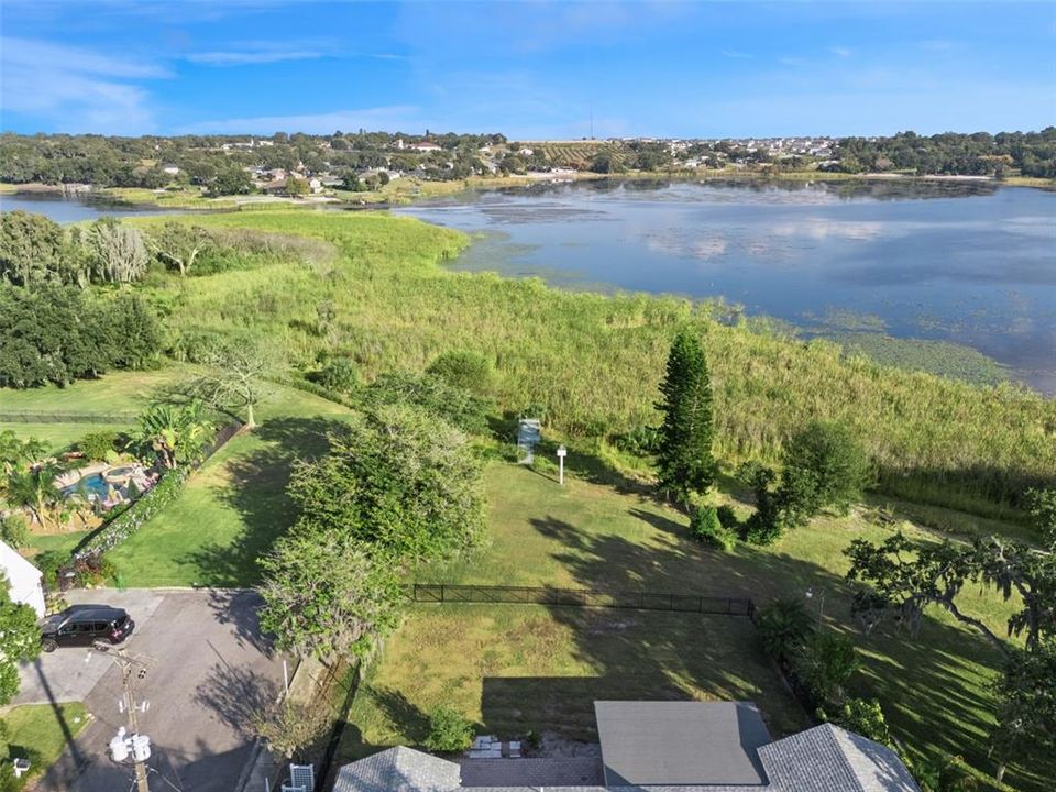 合同活跃: $475,000 (3 贝兹, 2 浴室, 2250 平方英尺)