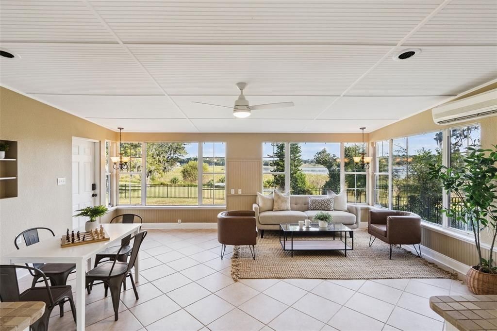 合同活跃: $475,000 (3 贝兹, 2 浴室, 2250 平方英尺)