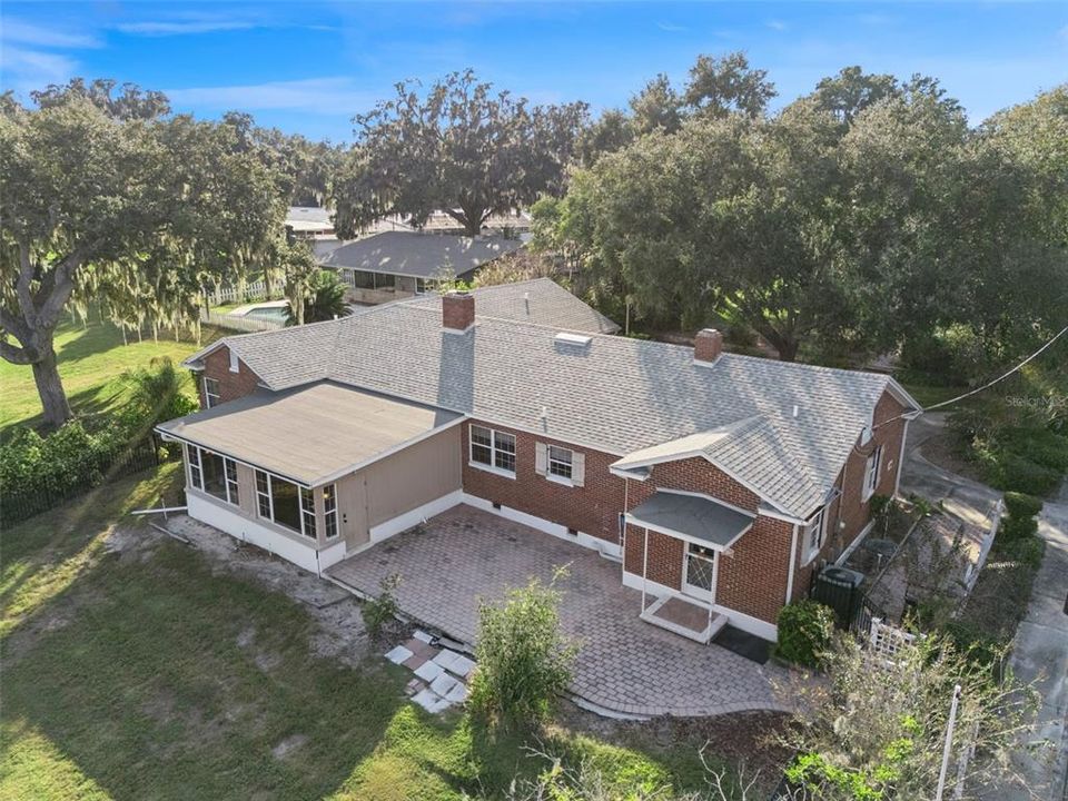 合同活跃: $475,000 (3 贝兹, 2 浴室, 2250 平方英尺)