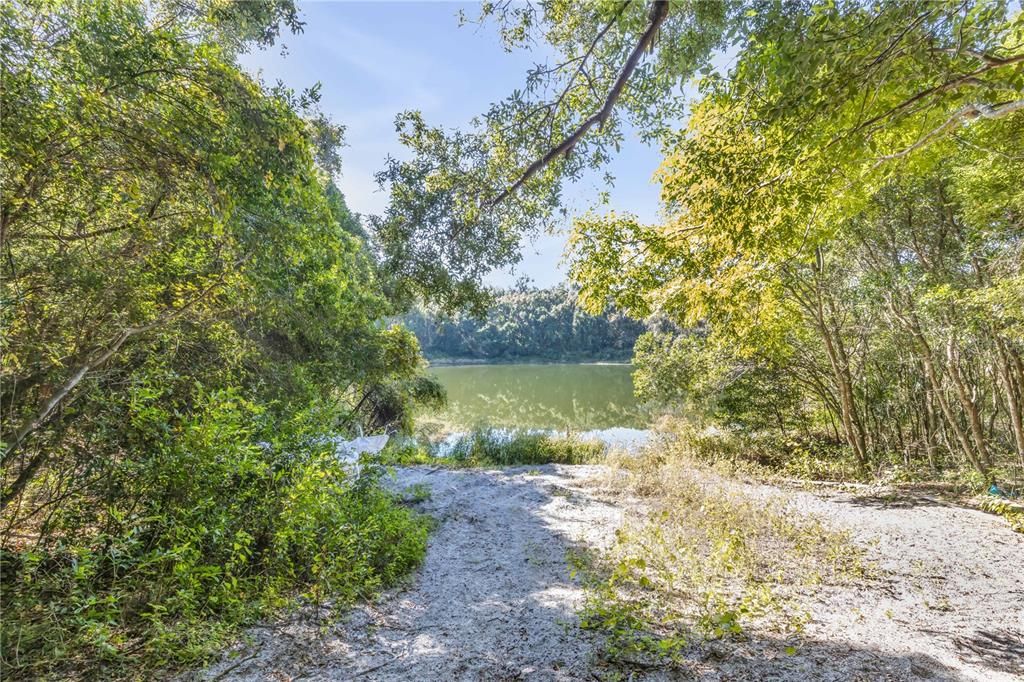 En Venta: $1,200,000 (4 camas, 3 baños, 3333 Pies cuadrados)